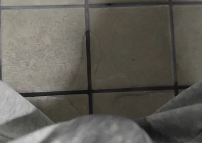 Got so Exited Peeing My Self That My Legs Started to Shake