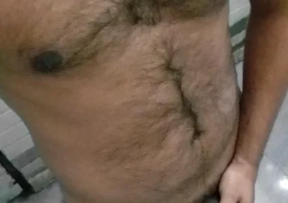 Seeing Friend's Wife's Pussy, I Masturbated in the Bathroom