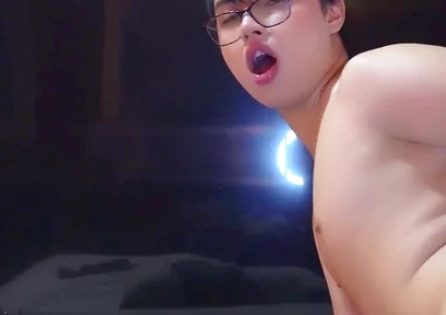 I Fuck the Most Beautiful Twink in the Neighborhood Bareback