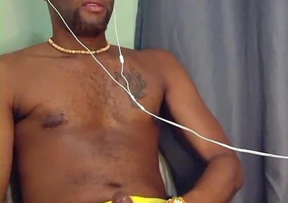 Kennie Jai Jerks off on Webcam in Sexy Shorts