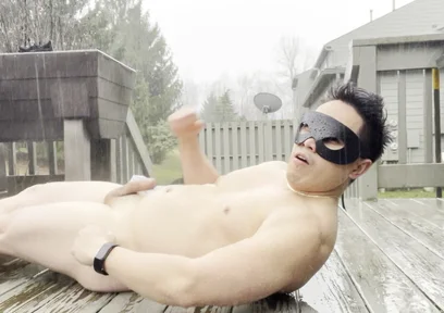 Rain-soaked Muscle Jerk Explosive Outdoor Cum Under the Storm