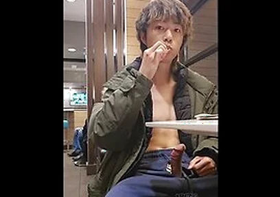 College Student 18+ Masturbating At Mcdonalds And Cum A Lot