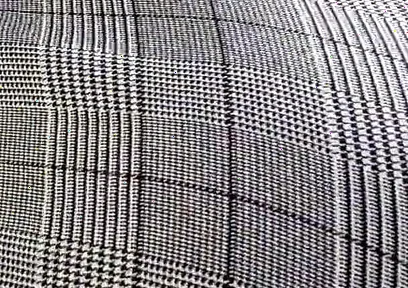 Walking Bulging in the Garden