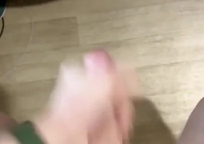 Solo Cumming. Big Load and Huge Mess