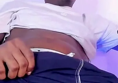 Vergón Moreno Colombian Showing Everything at Home