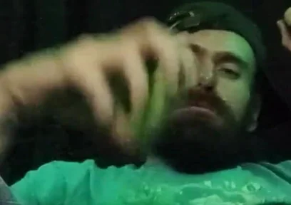 Smoking in Silence
