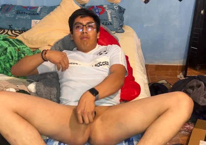 Jugando Con Un Dildo, En Castidad