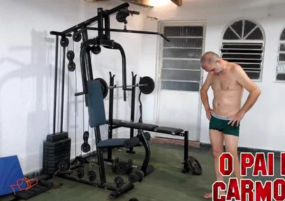 Training Naked and Carmona Saw