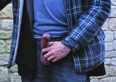 Big Uncut Cock Wanking and Cumming for the Neighbours Again - Rockardglans