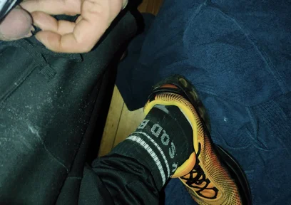 Dirtyjunkbro Doesn't Want to Go to the Toilet. Better on the Sports Shoes