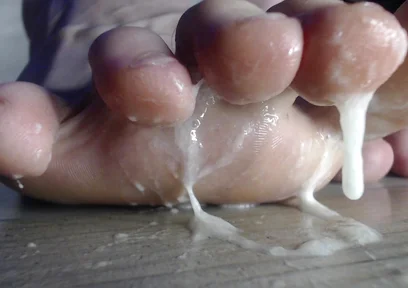Straight Cock-cum Feet
