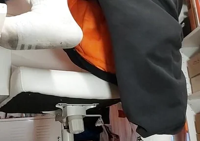 Dirtyjunkbro Spreads Her Ass