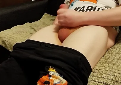 Chubby Nerd Boi Watches Porn and Cums Twice