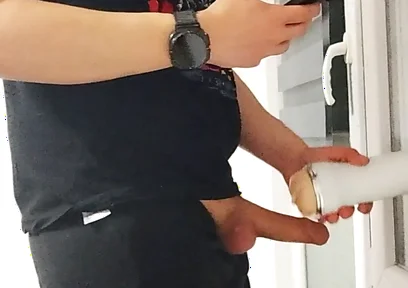 Cuming in Flashlight