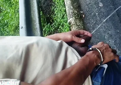 Security Guard Orders Uber and Pays with Blowjob Video 1