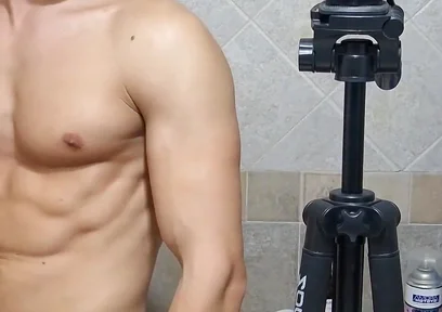 Flexing My Muscles and Cumming!