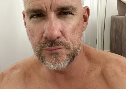 Playing in Front of the Mirror