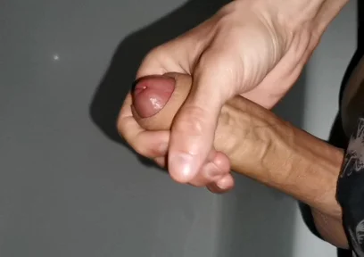 A Very Powerful Stream From a Large Penis