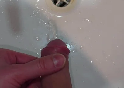 Pissing to the Bathroom Sink - POV