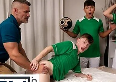 Jake Preston Gets An Unorthodox Massage From Landon Conrad That Ends With Hot Table Sex
