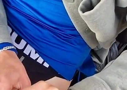 Hot Cruise Publicly Fucked a Young Student's Tight Femboy Hole in the Cold Autumn