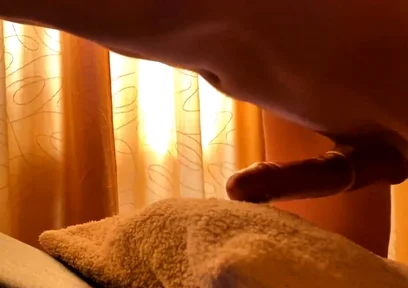 Rubbing Dick on Pillow Like Doggy Style /solo
