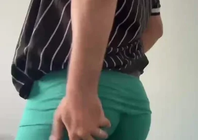 Horny Indian Twink Prepares for Grindr Daddy, Secret Wank & First Online Cumshot
