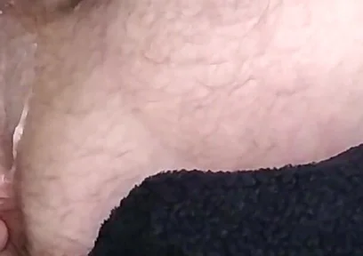 Lubing up My Ass