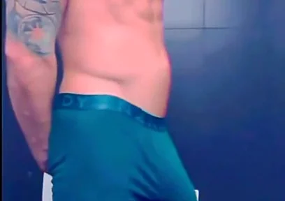 I Can't Hide My Huge Bulge