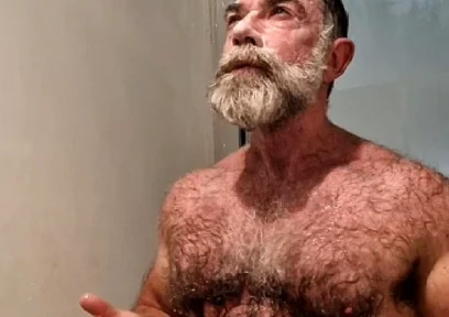 Hairy Muscle Stepdaddy Showering