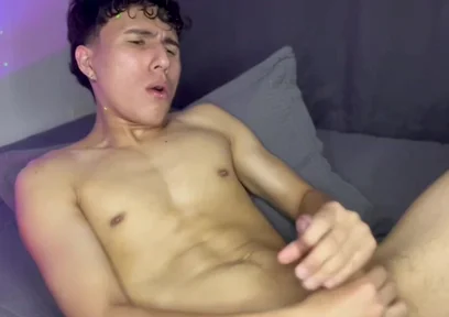Deepthroat Roars Under Skinny, Willing Form