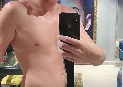 Markus Gets a Blowjob in Front of the Mirror