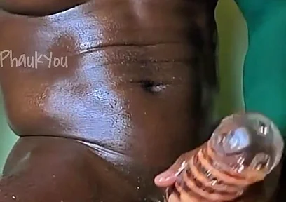 Rapid Cumshot with Sextoy by Muscular Dark Man