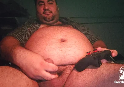Pig Needs to Masturbate