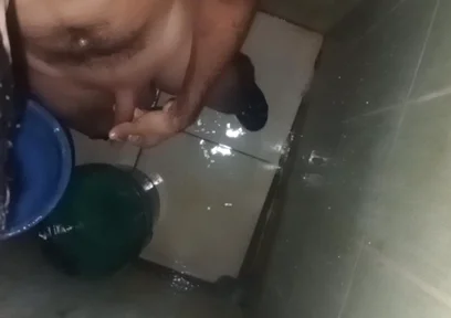 Man Gets Cocked and Balls in Single Chamber Bath