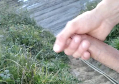 Route to the Beach, Then Masturbate the Big Cock in Front of a Far Fisherman, and I Cum in the Water