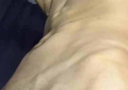 The Skinny Guy Who Broke the Internet