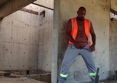 After Work I Went to the Construction Site to Enjoy Myself