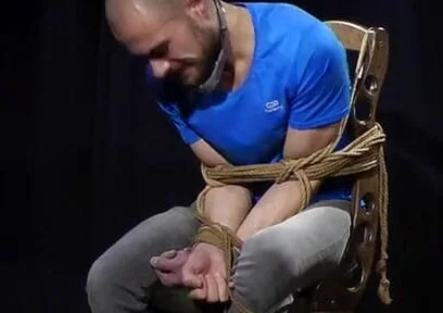 Zeus Hardcore Bondage Challenge8