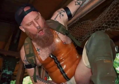 Fellball Take Turns Fisting Deep Into Each Others Wide Asses With Rose Bud And Axel Abysse