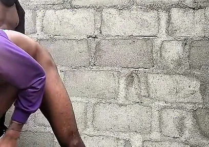 When the Homie Is Fine Asf and Gives You the Ass on the Low on Outdoor