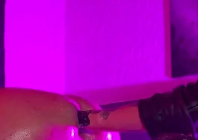 Fisting Session, Her Big Buttocks Getting Both Hands
