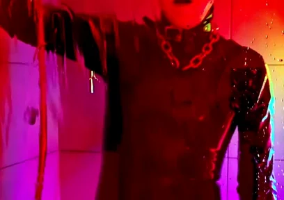 Shower in Rubber