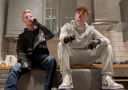 Smoking and spitting masters