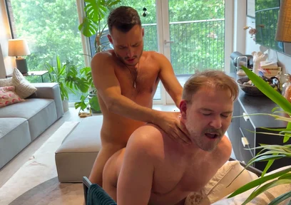 Sexy Young Twunk Brett Tyler Rawdogs Beefy Daddy_dan_xxx