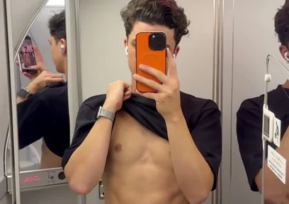 Turbulence Got My Dick Bouncing Don’t Worry! Landed Safely Back in Melbourne
