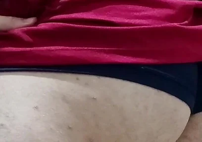 Showing You My Big Ass so You Can Masturbate
