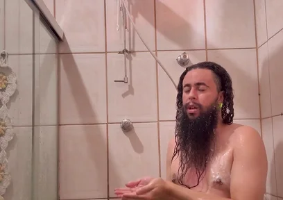 Shower Teaser
