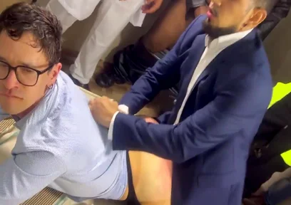 Yuri Gaucho, Black Crioulo And Douglas Machado In Profissonais Fodendo O Cliente E Garantindo O Bonus Do Mes - Sexo Gay Parodia - Sexo Interracial Brasil