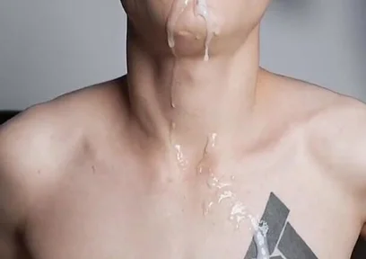Twinks Have Fun, Suck Dicks and Cum on Camshow